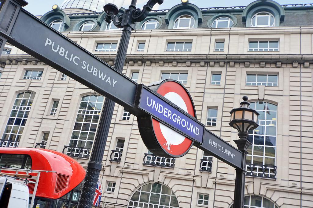 Piccadilly Circus Apartments Londra Exterior foto